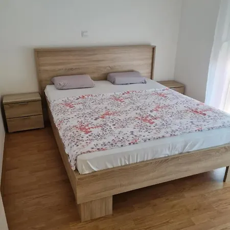 Apartment Nora Near The